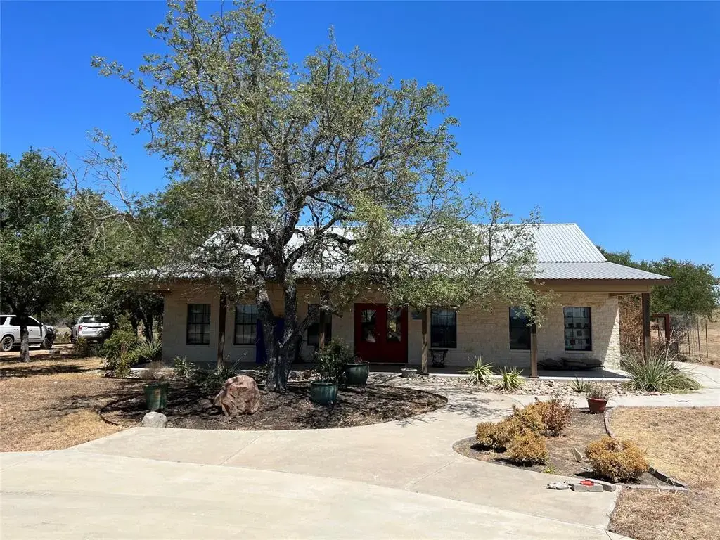 114 Fm 1715, Lampasas