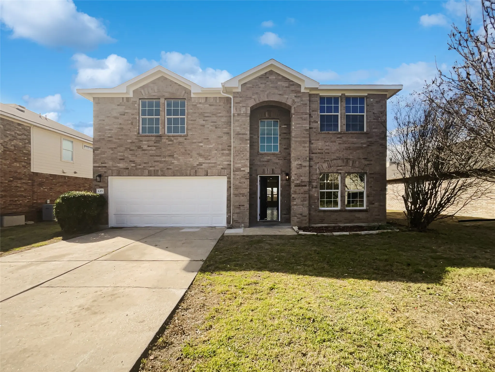 Photo of Listing #8335952