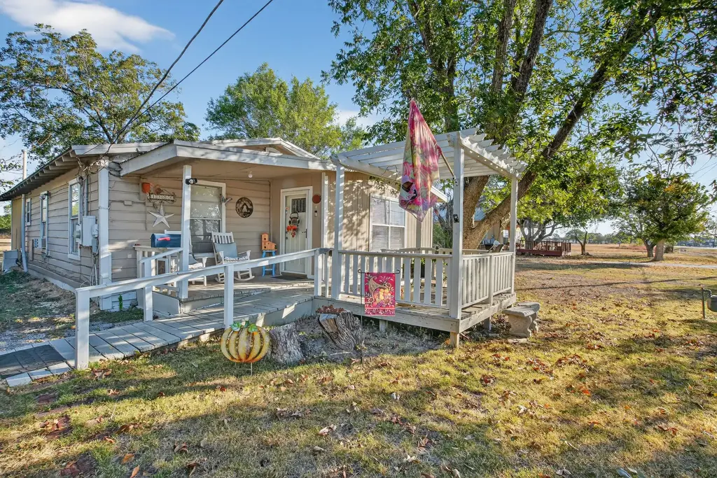 1309 Blackjack Street, Lockhart