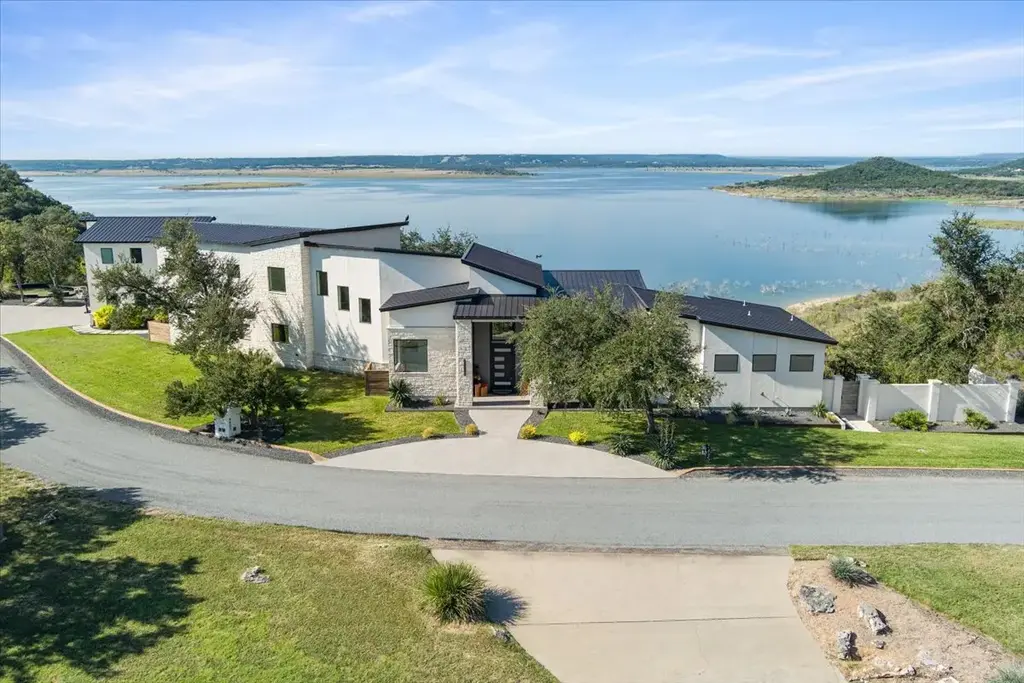 4802 Elf Trail, Belton