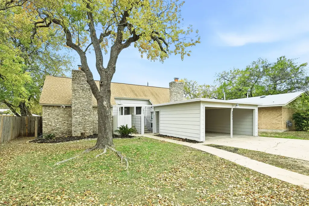 2711 Saint Edwards Circle 1, Austin