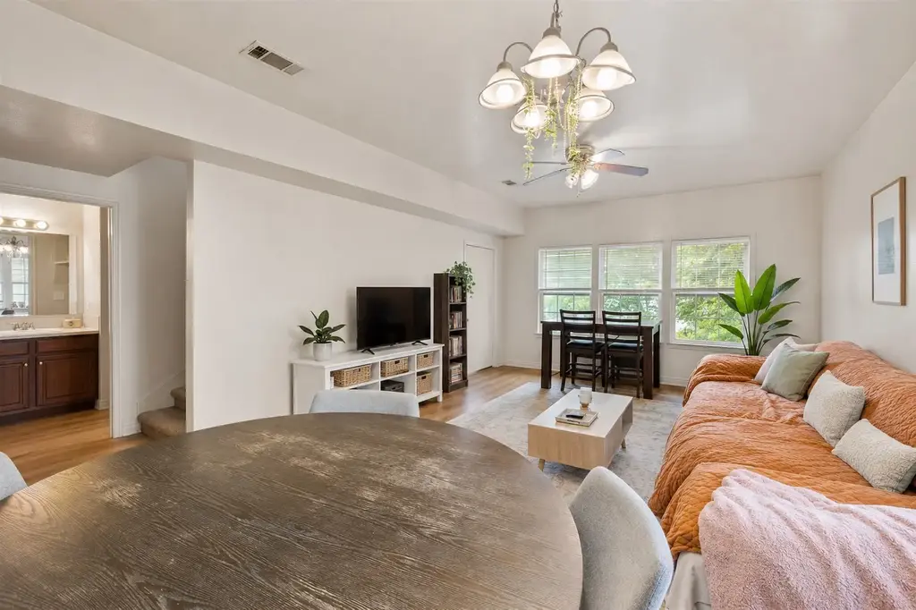 2115 E 18th Street A, Austin