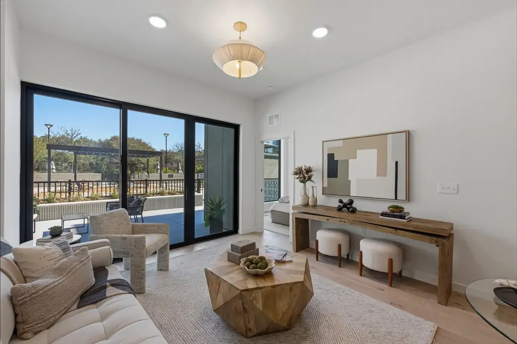 2209 S 1st Street 122, Austin