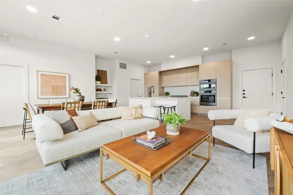 2209 S 1st Street 403, Austin
