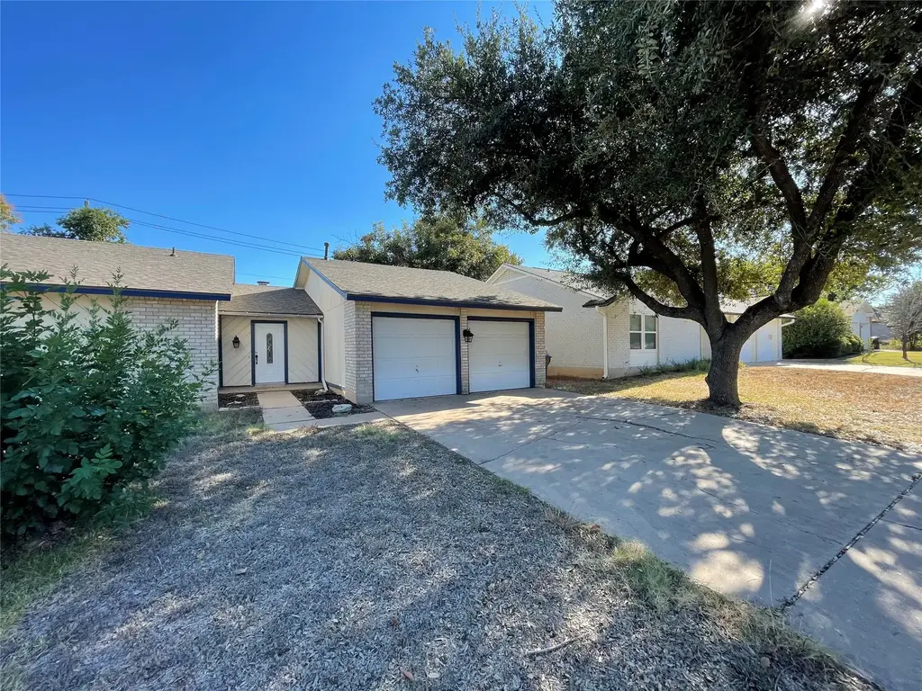 12013 Swallow Drive, Austin