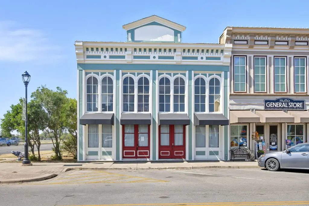 101 East Street, Hutto