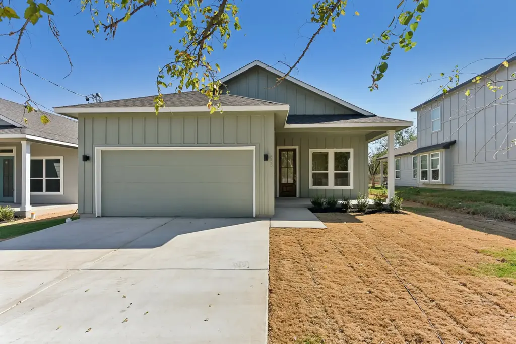 855 Cypress Lane, Cottonwood Shores