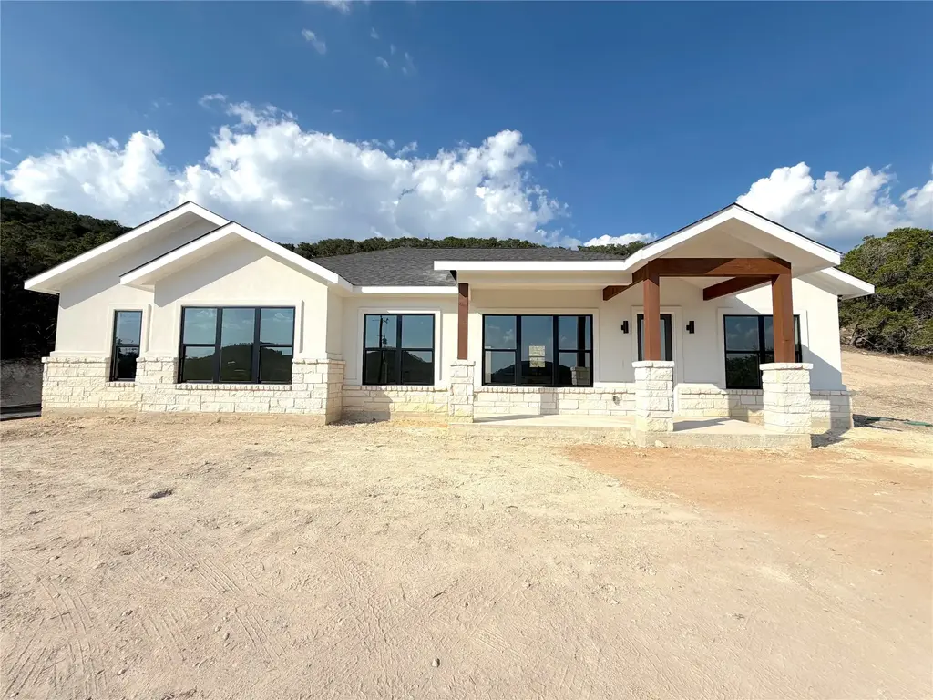 420 Sendera Hills, Canyon Lake