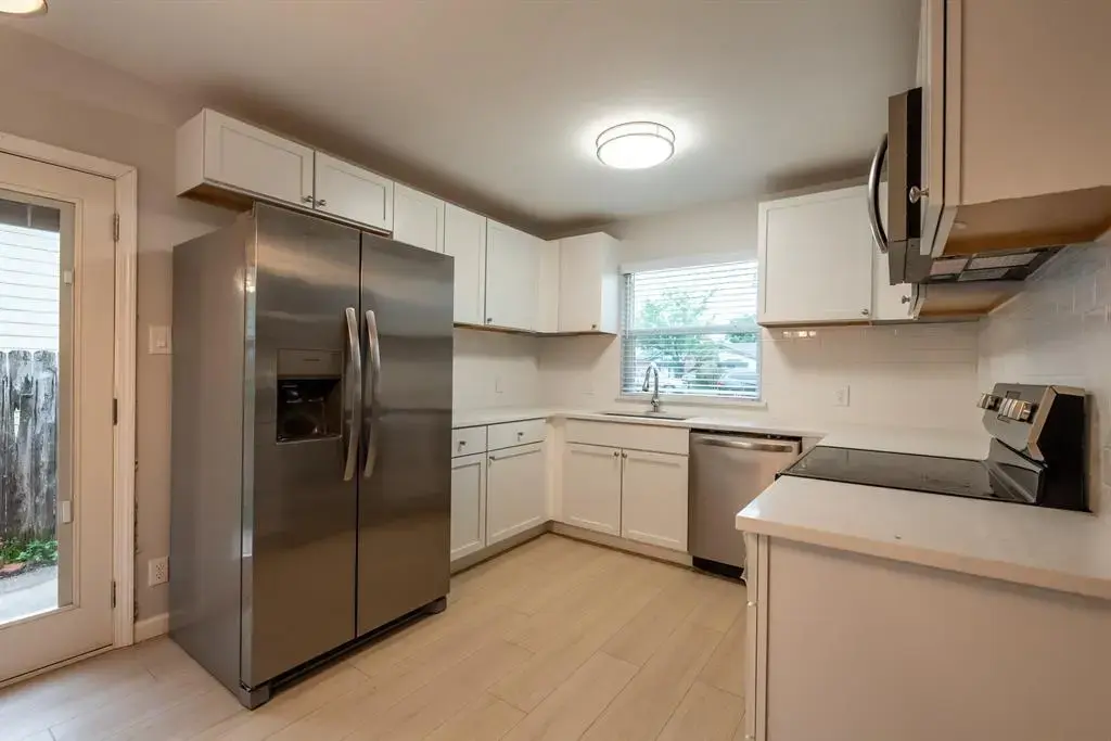 8708 Pineridge Drive A, Austin