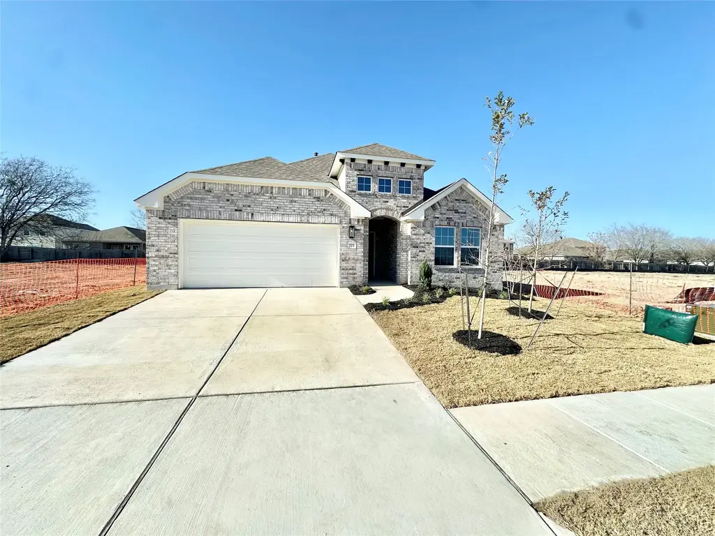 220 Oriole Street, Kyle
