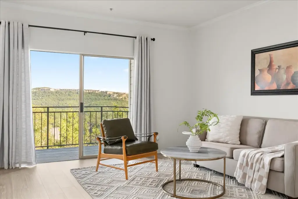 6000 Shepherd Mountain Cove 1904, Austin