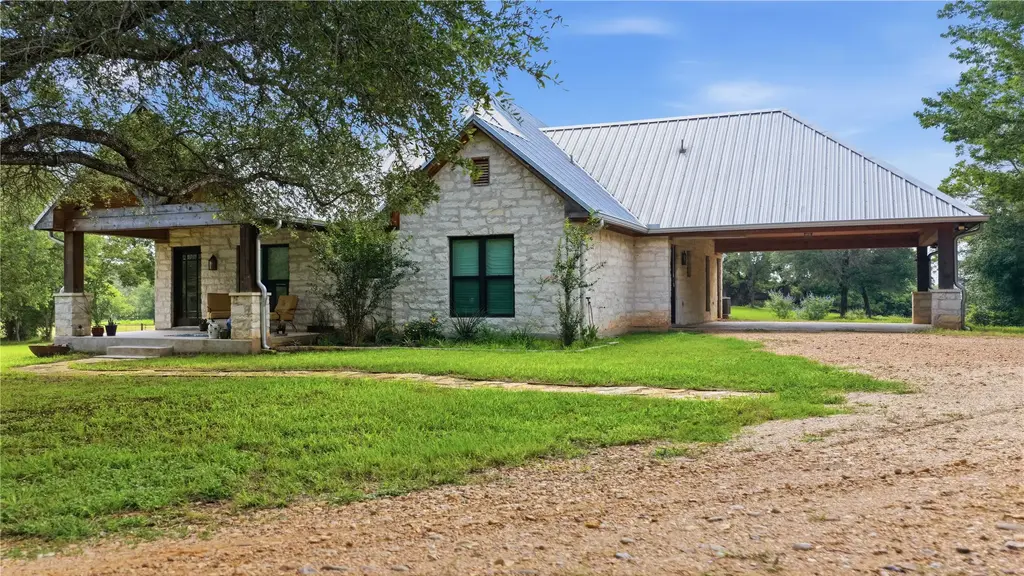 2656 River Bend Road, Smithville