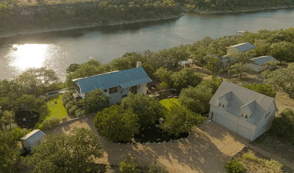 23601 Old Ferry Road 20, Spicewood
