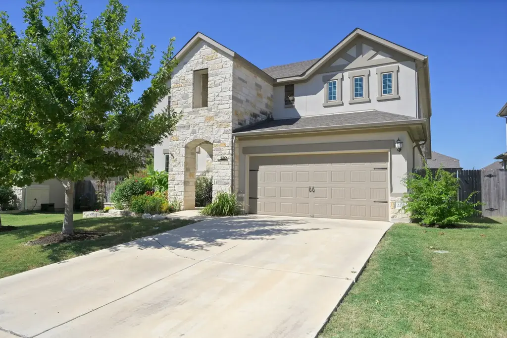 220 Birkshire Drive, Georgetown