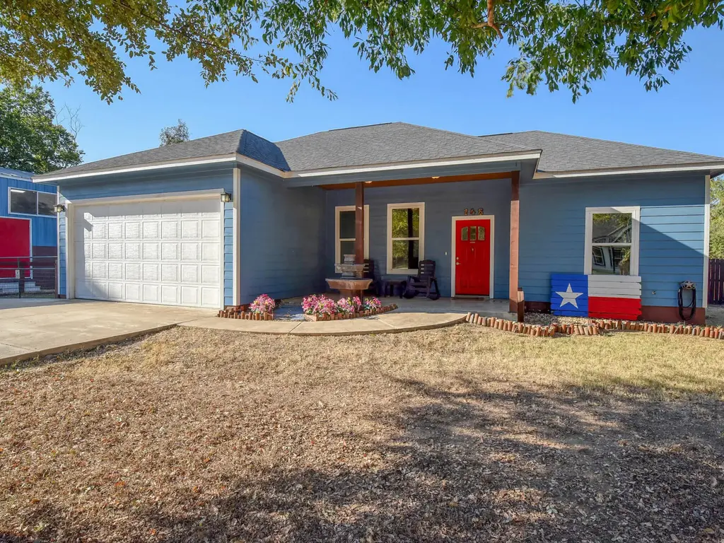 148 Puu Waa Waa Lane, Bastrop
