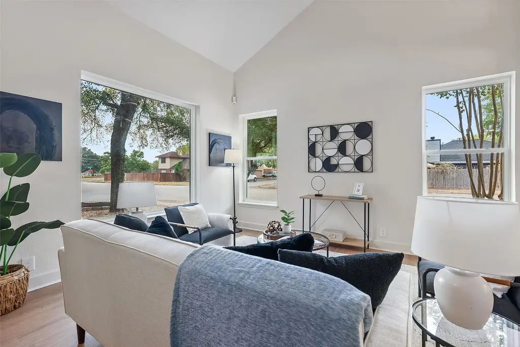 4700 Castleman Drive, Austin