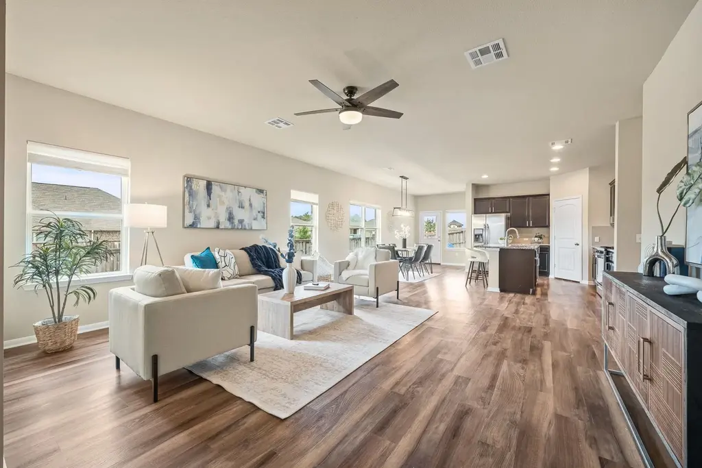 401 Lewisville Lane, Leander