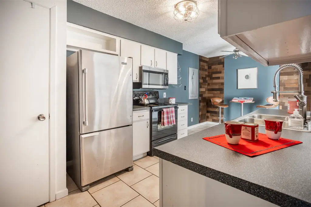 1720 Timber Ridge Drive, Austin