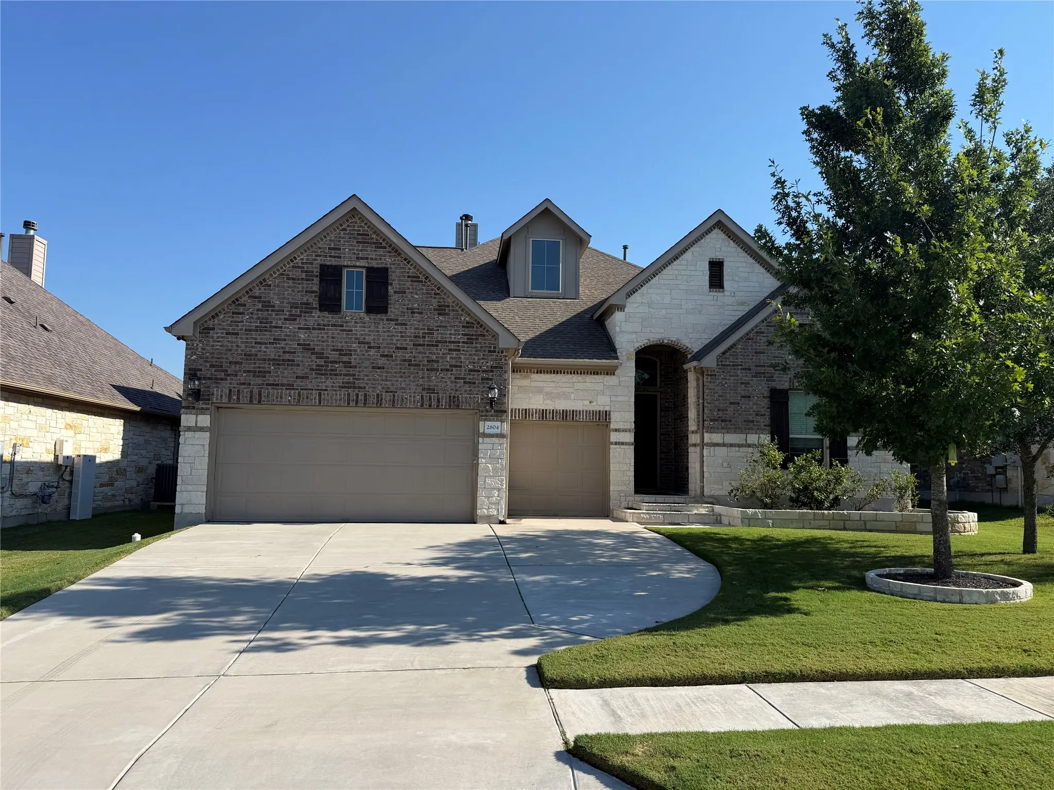 Photo of Listing #5446827
