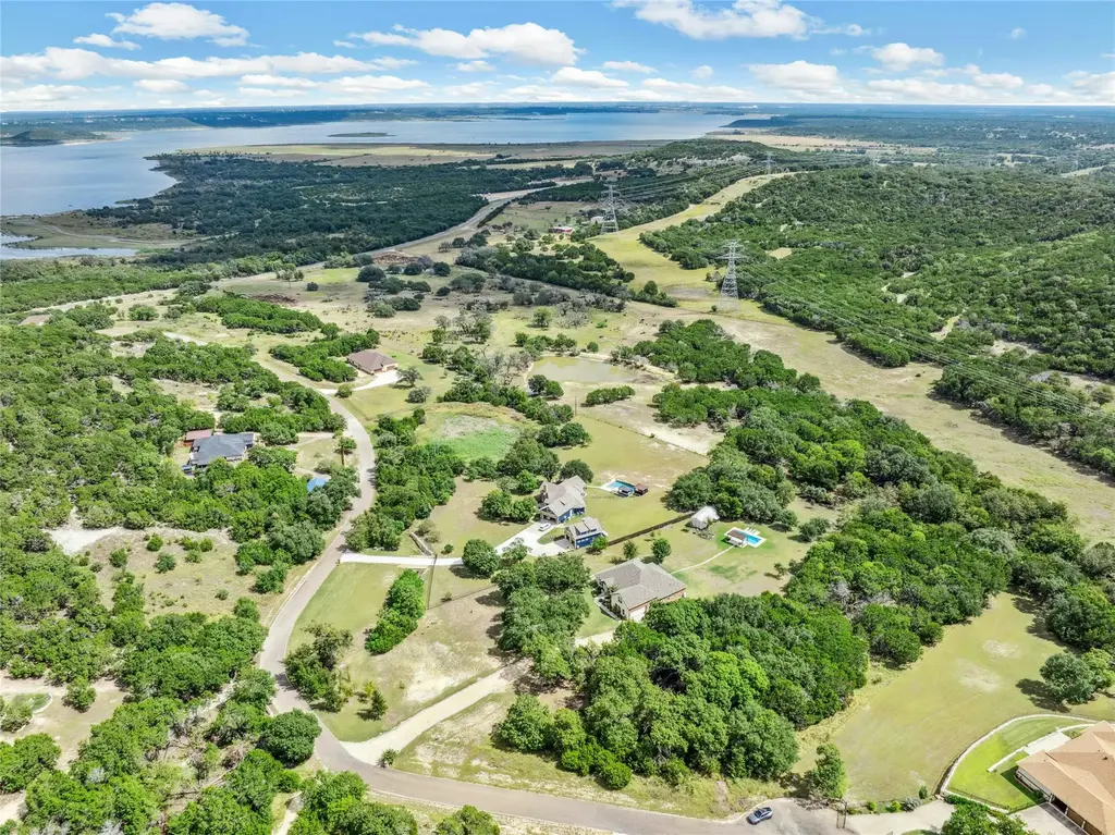 1386 Windy Hill, Salado