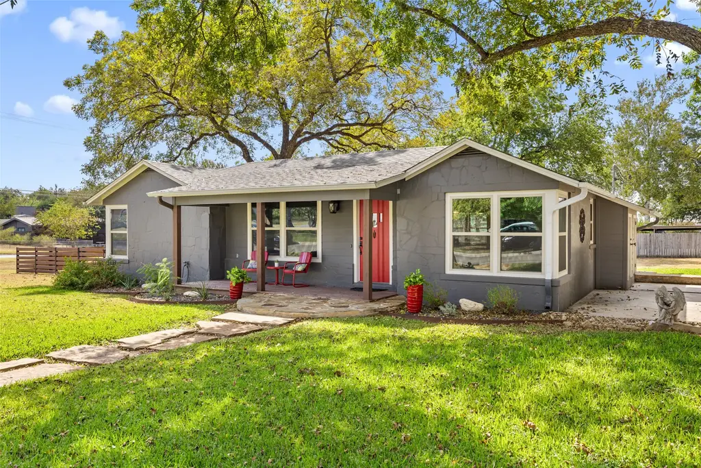 700 5th Street, Marble Falls