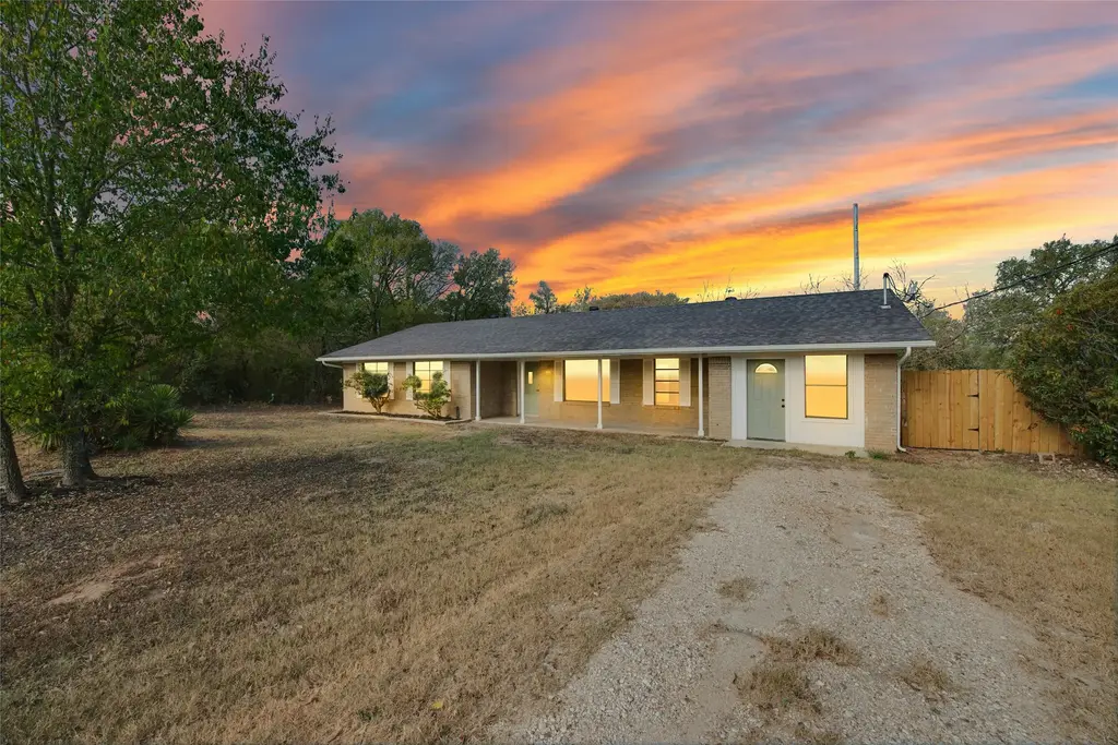 122 Blanket Flower Drive, Bastrop