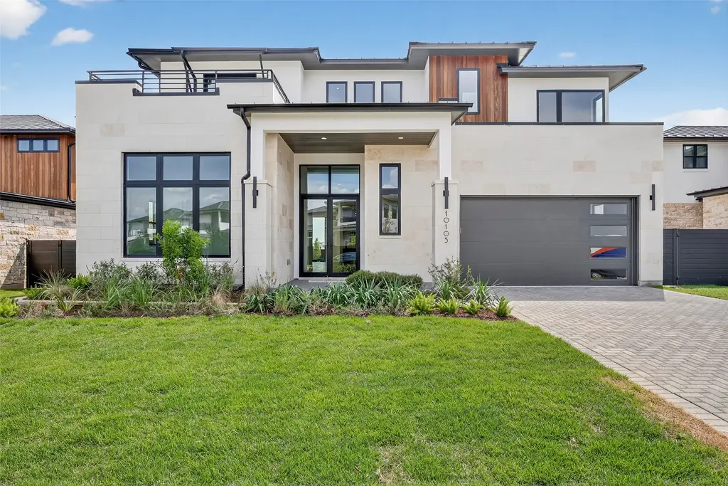 10105 Milky Way Drive, Austin