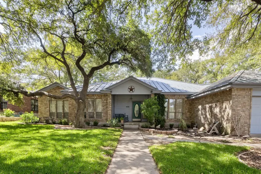 300 Delaware Springs Boulevard, Burnet