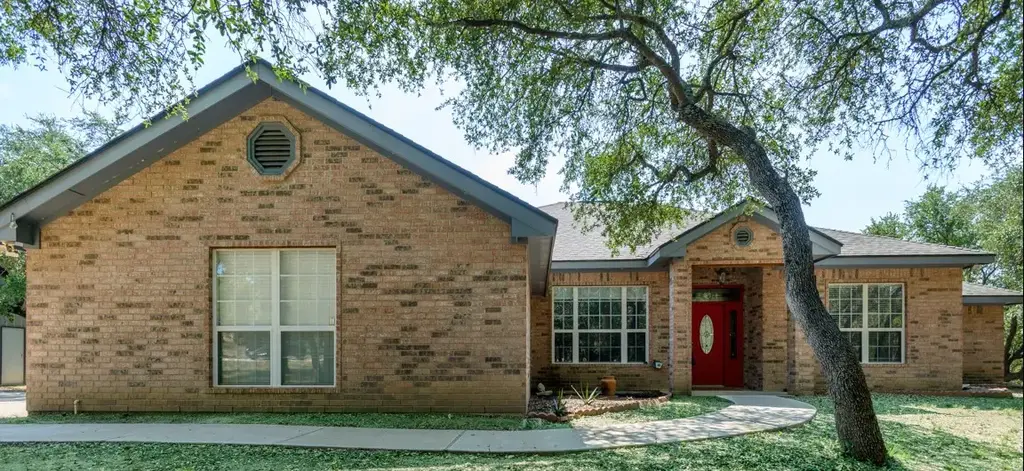 299 White Oak Drive, Killeen