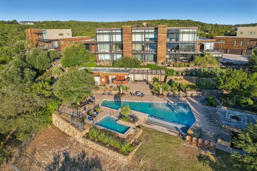 1101 Ivean Pearson Road E203, Lago Vista
