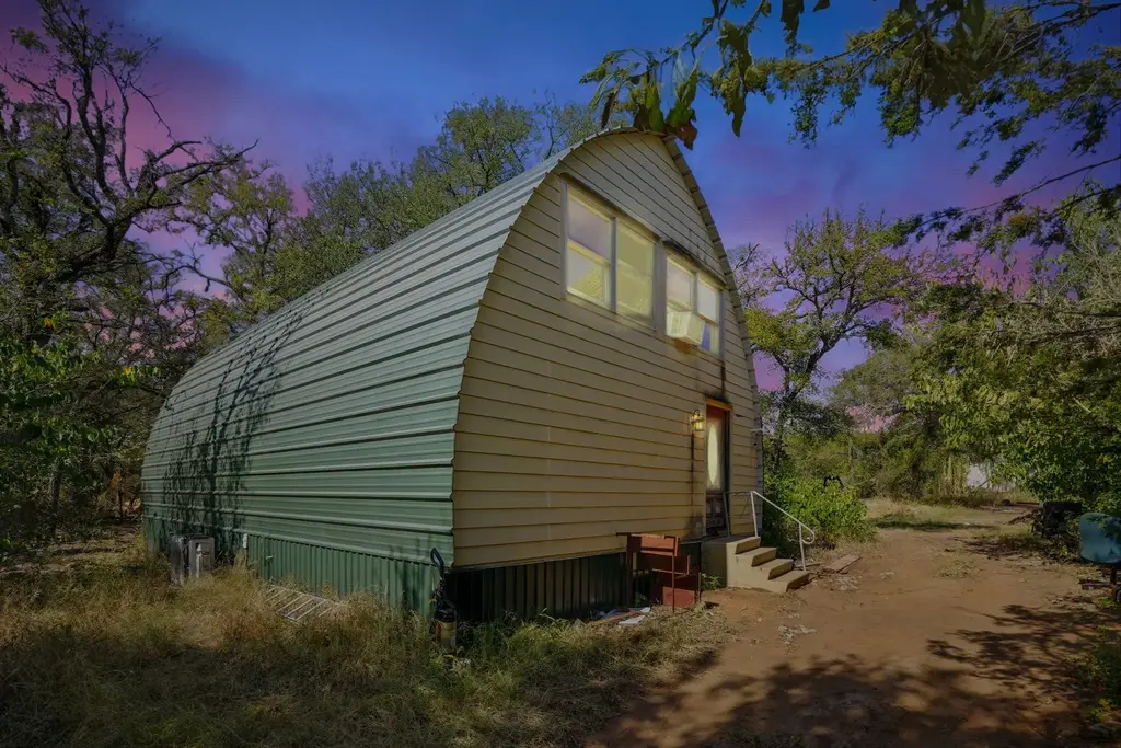 201 Deer Springs Loop, Burnet