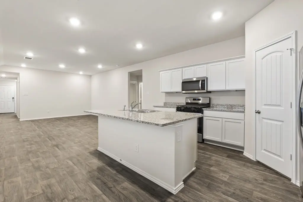 280 Granary Drive, Uhland