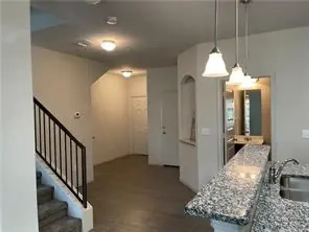 1620 Bryant Drive 302, Round Rock