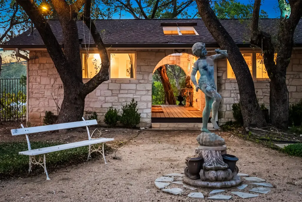 16018 Pool Canyon Road, Austin