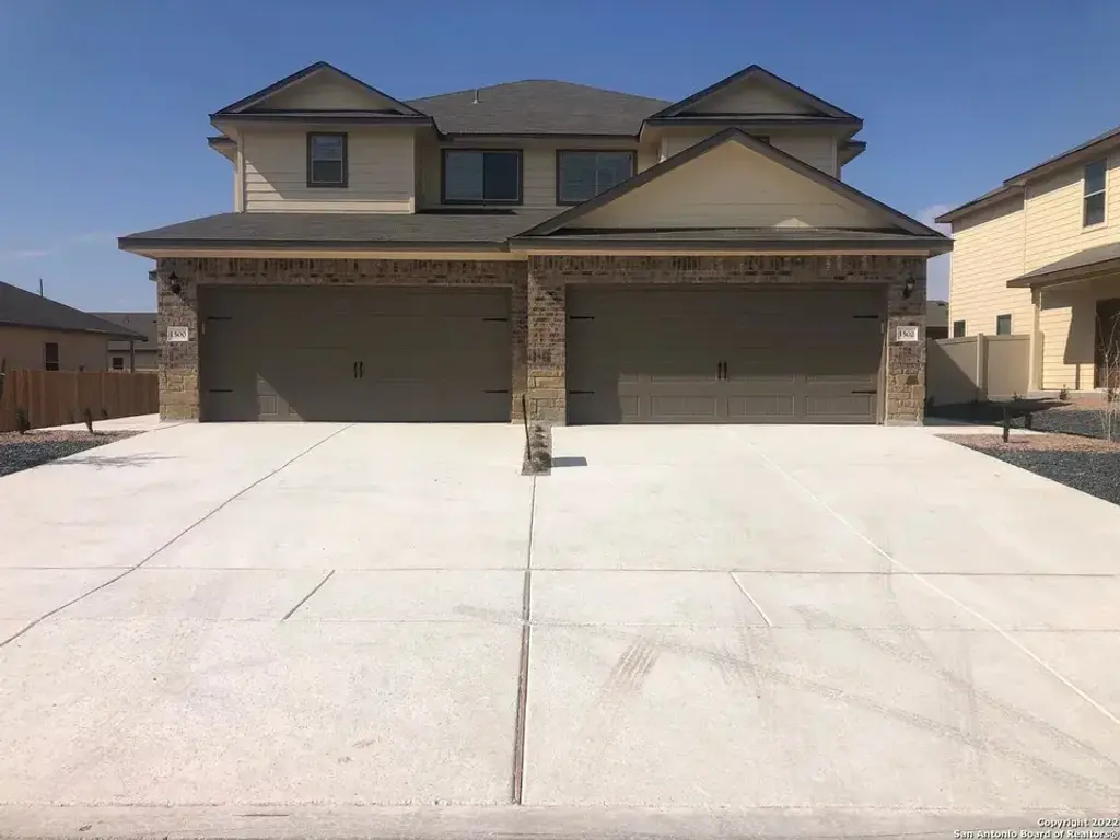 1502 Lucille St Street, Seguin