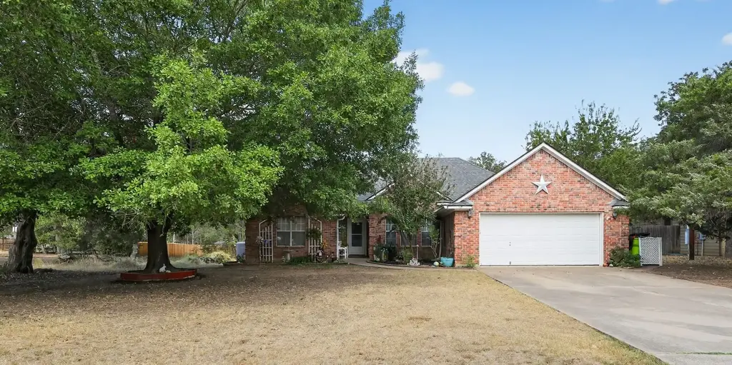 127 S Pohakea Drive, Bastrop