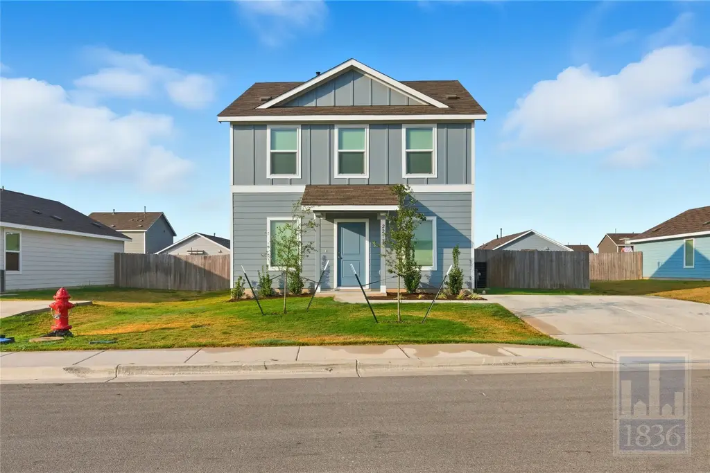 2213 Cyclone Drive, Lockhart