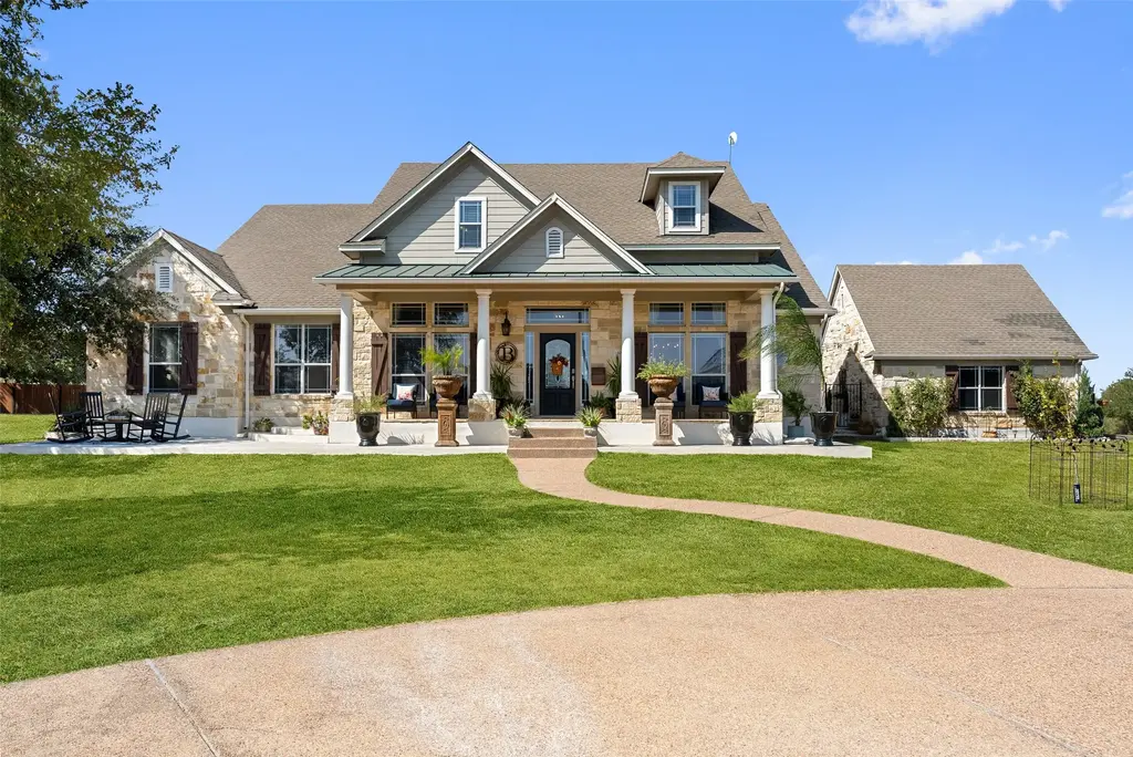 108 High Plains Trail, Spicewood