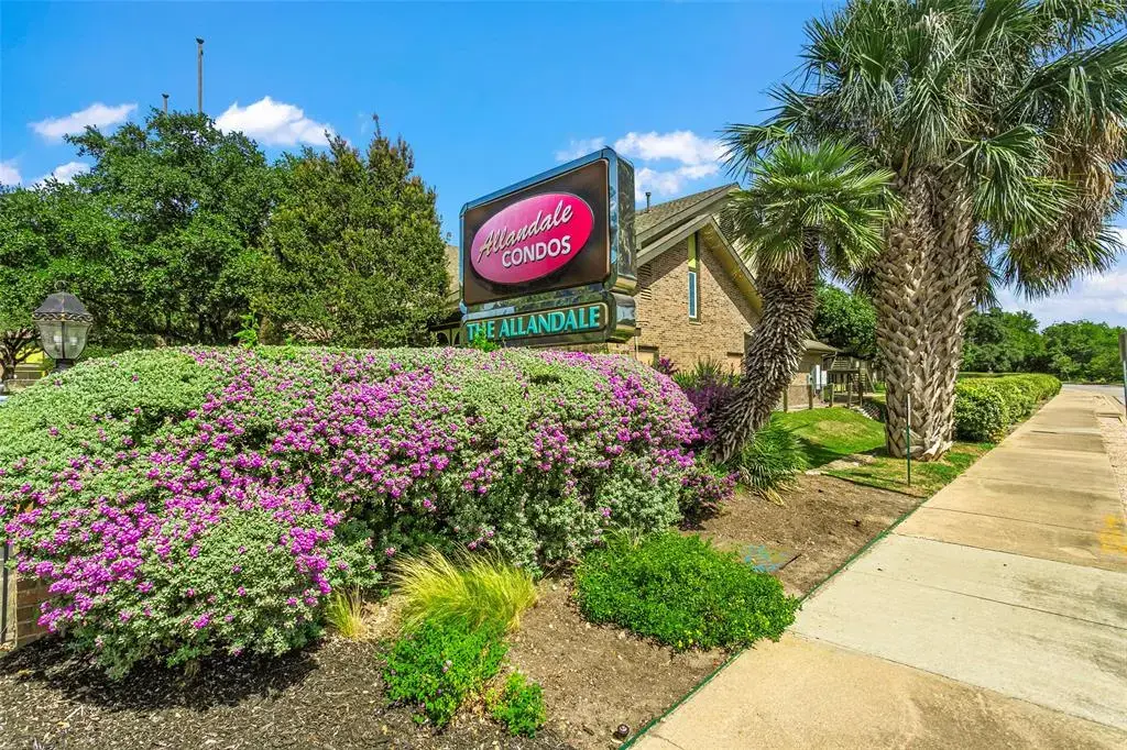 7685 Northcross Drive 423, Austin