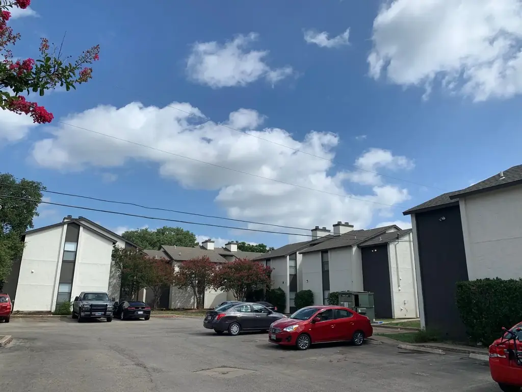 3707 Buffalo Springs Trail 504, Georgetown