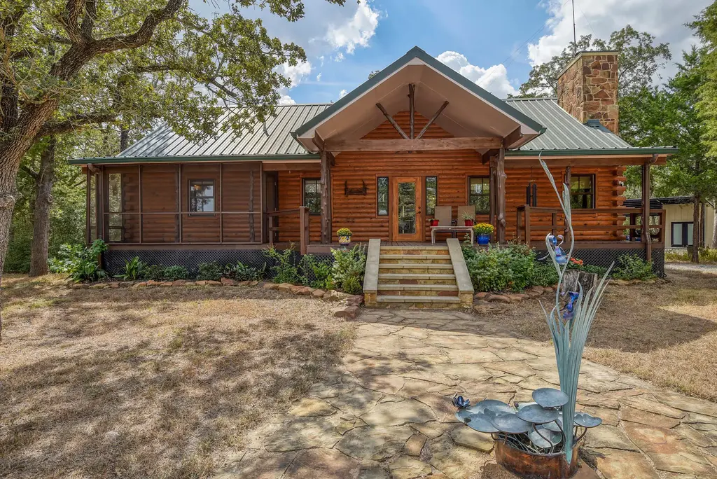 4541 Red Hollow Lane, Smithville