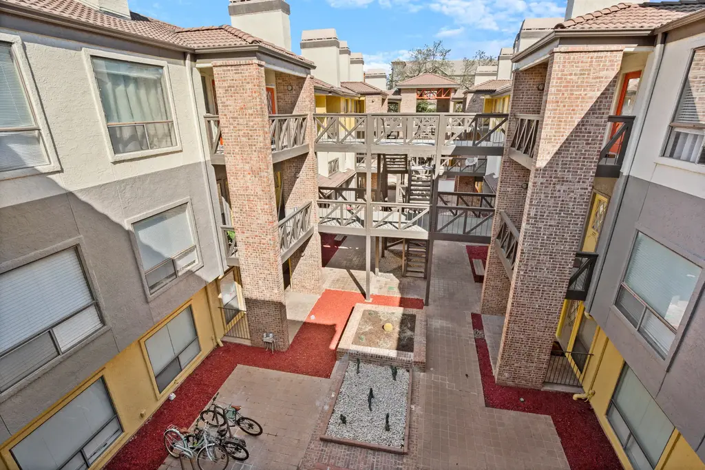 806 W 24th Street 233, Austin