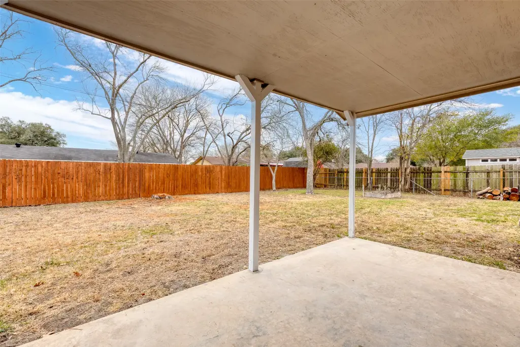 810 Vogel Drive, Lockhart