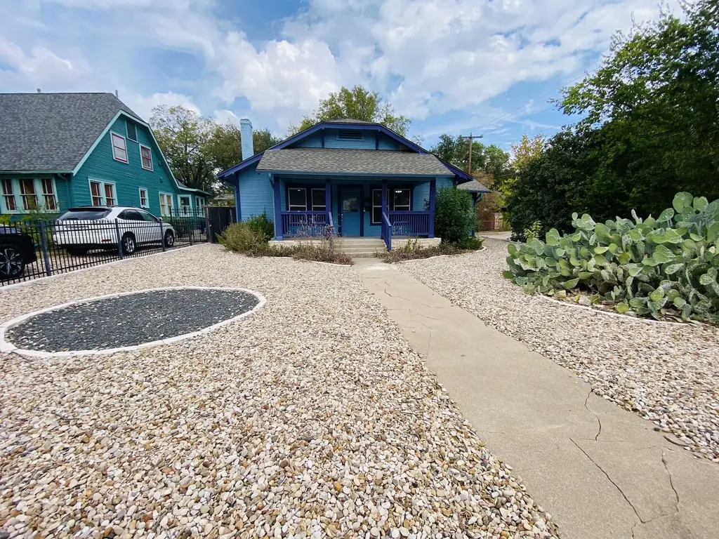 404 E 35th Street E A, Austin