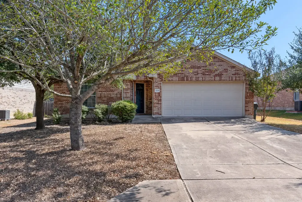 208 Pecanwood S, Kyle