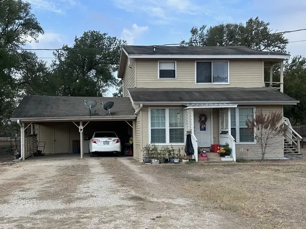 114 Thorne Road B, Cedar Creek