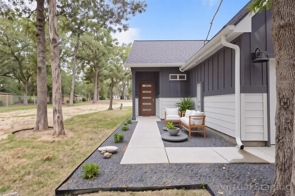 240 Shadow Oak Drive, Bastrop