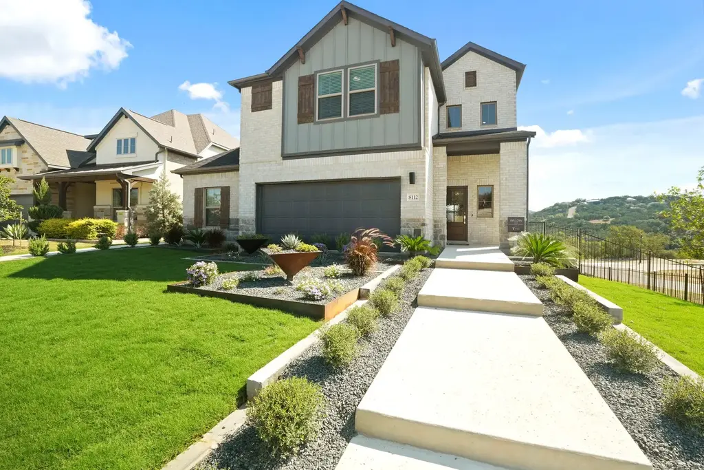 8112 Turning Leaf Circle, Lago Vista