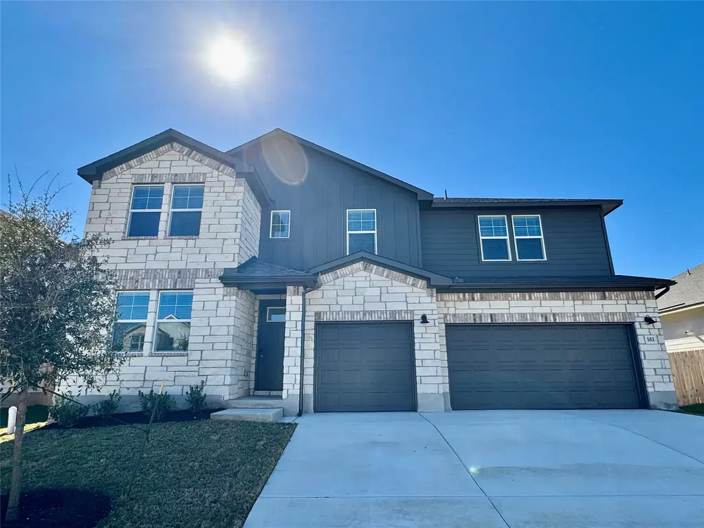 563 Banff Drive, Kyle