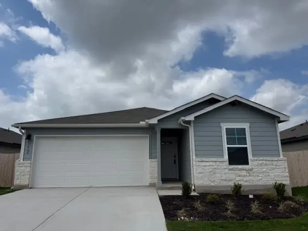 117 Honey Bee Road, Jarrell